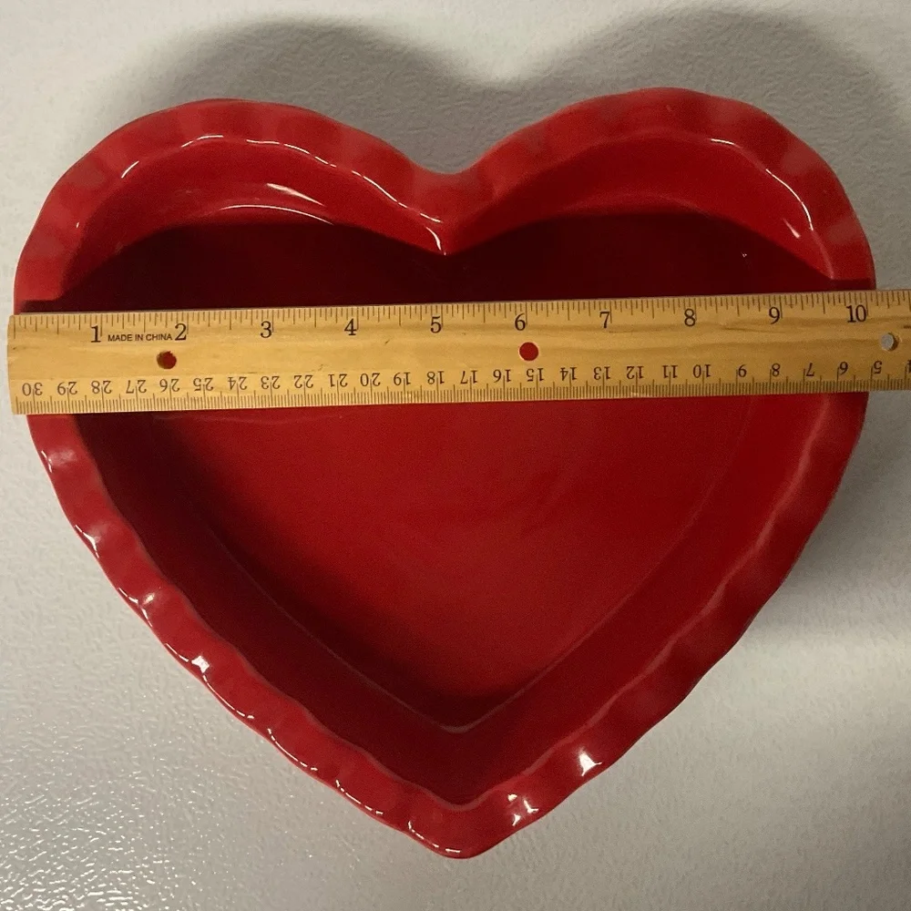 HEART SHAPED BAKING CERAMIC DISH by Fresh